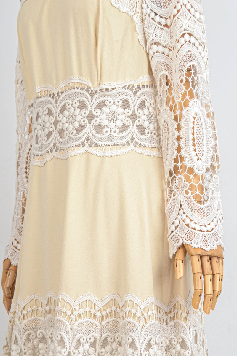 PEARL - 1970s Vintage Ivory Lace Prairie Dress - Size M/L
