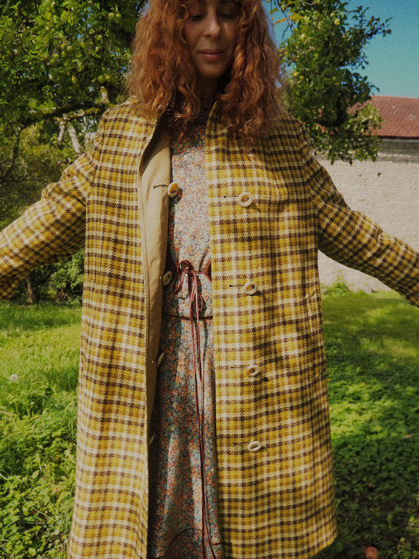 FALLEN LEAVES - 1980s Vintage Aquascutum Reversible Trench Coat - Size S/M