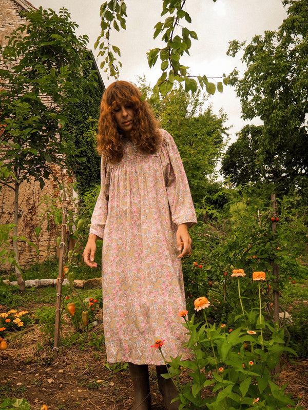 HONEYCRISP - 1980s Vintage Apple and Floral Print Dress - Size S/M