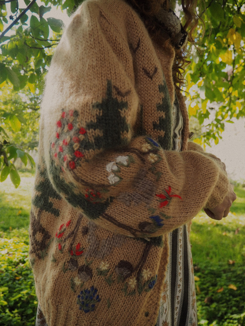 IN THE WOOD - 1980s Vintage and Rare Goschler Soft Ochre Austrian Cardigan - Size S/M
