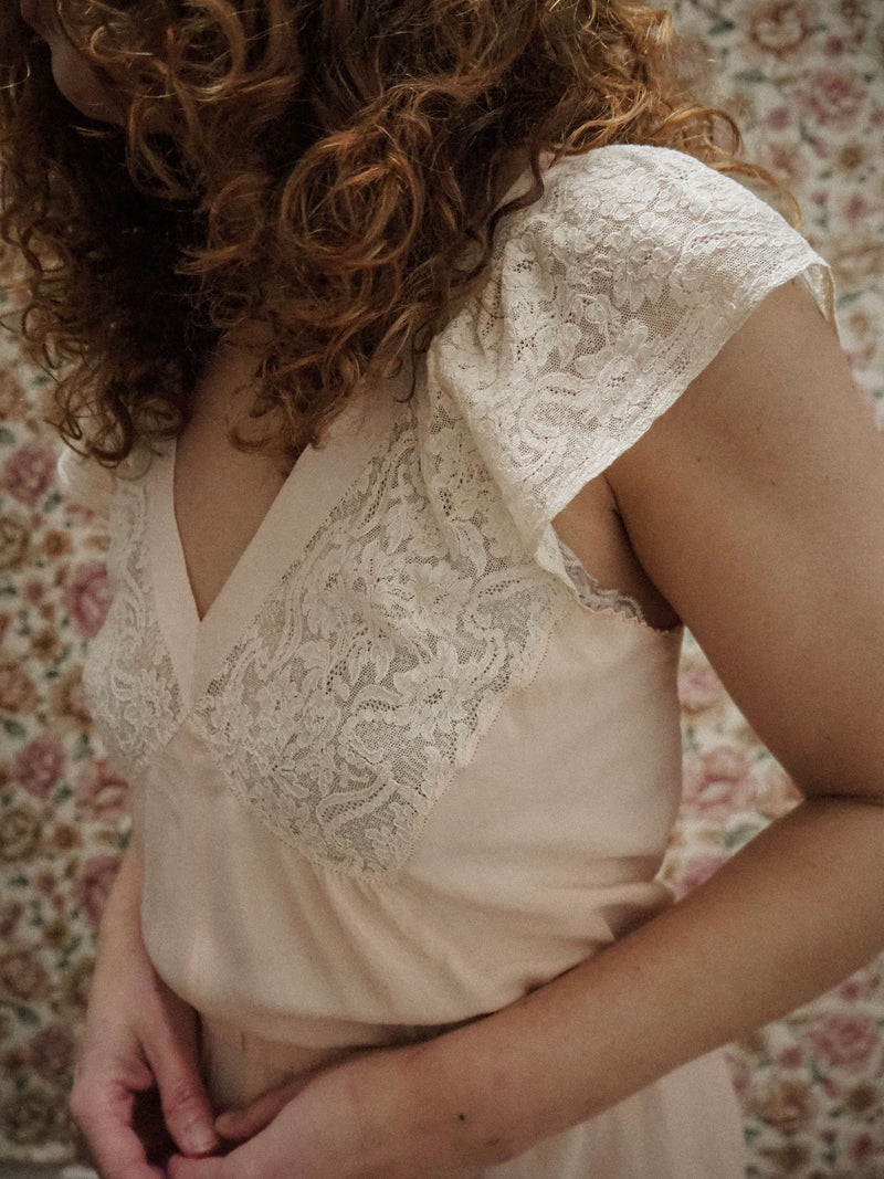 LUSH - 1930s Vintage Silk Blush Pink Nightgown - Size S/M