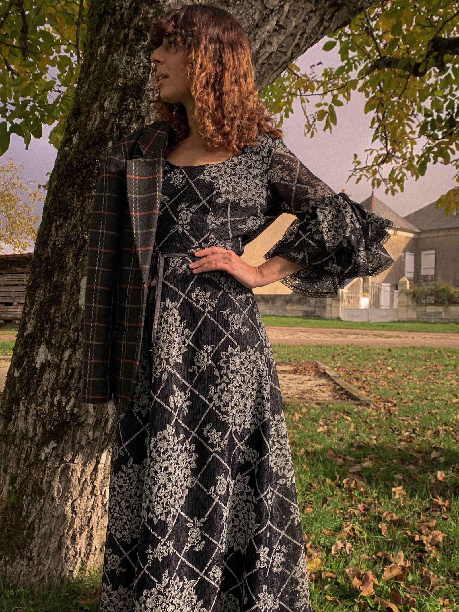 MIRANDA - 1970s Vintage Kati by Laura Phillips Lace Floral Prairie