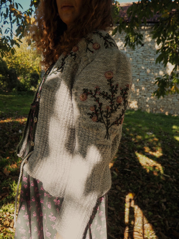 PEARL - 1980s Vintage Pearl Grey Embroidered Austrian Cardigan - Size M-L