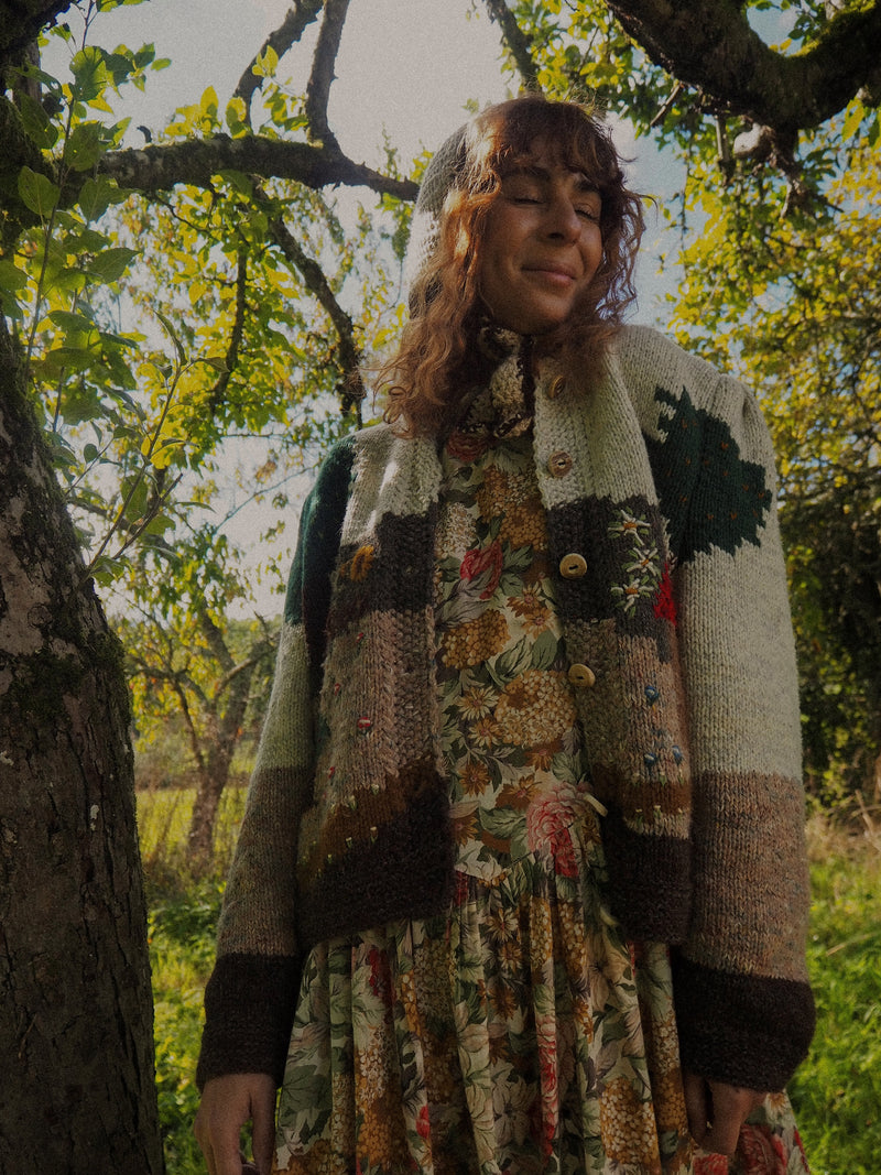 STORYBOOK - 1980s Vintage Wool Austrian Cardigan - Size S/M