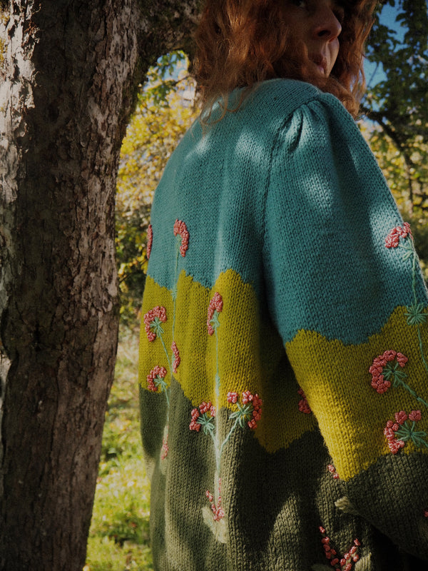 VERBENA - 19809s Vintage Embroidered Wool Cardigan - Size S/M