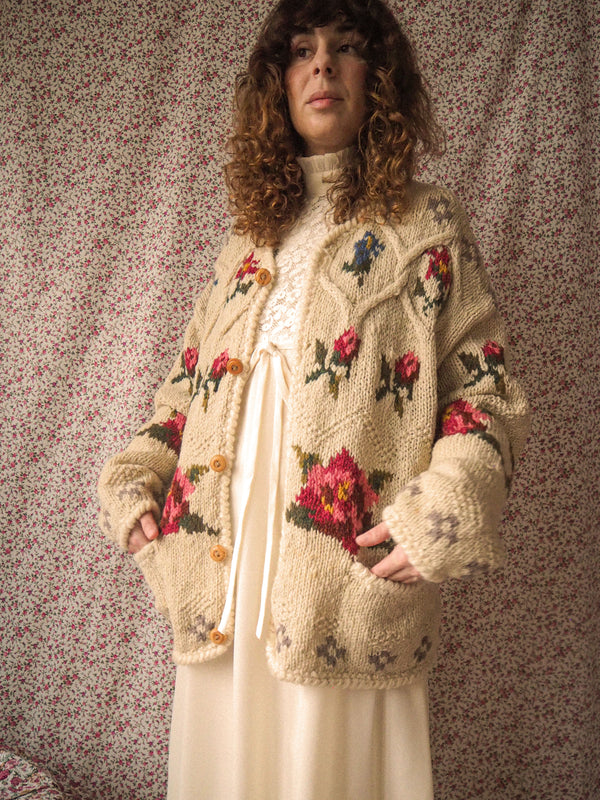 BLOSSOM BREEZE - 1980s Vintage Floral Embroidered Cardigan - Size S/M