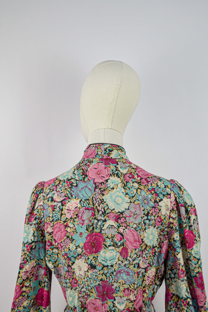 FOREVER MINE - 1970s Vintage Vivien Smith Floral Dress - Size M/L