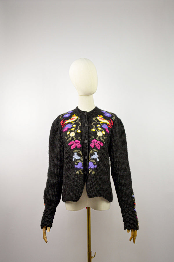 HEARTBREAKER - 1980s Vintage Austrian Cardigan - Size M/L