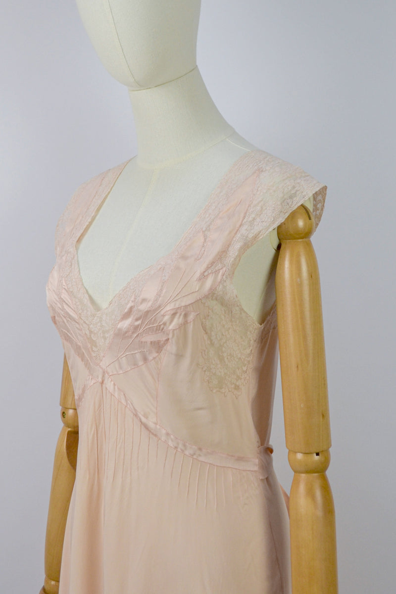 LILY LETTERS - 1930s Vintage Silk Nightgown - Size XS/S