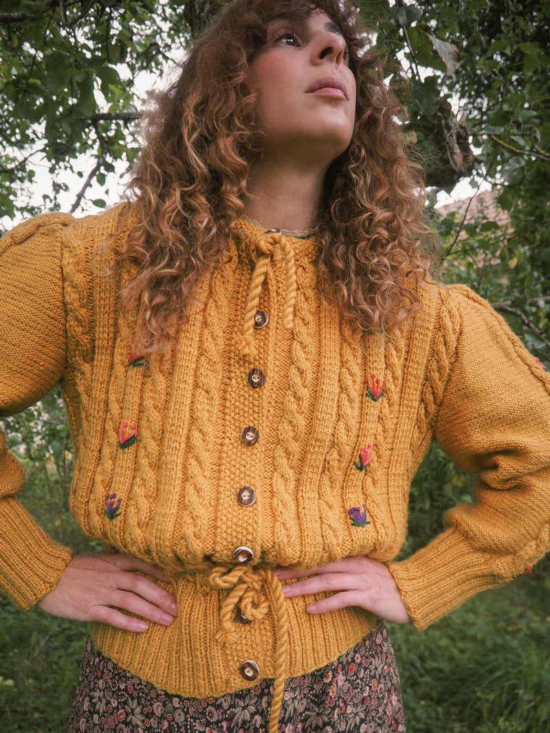 SAFFRON - -1980s Vintage Puffed Sleeves Austrian Cardigan - Size S/M