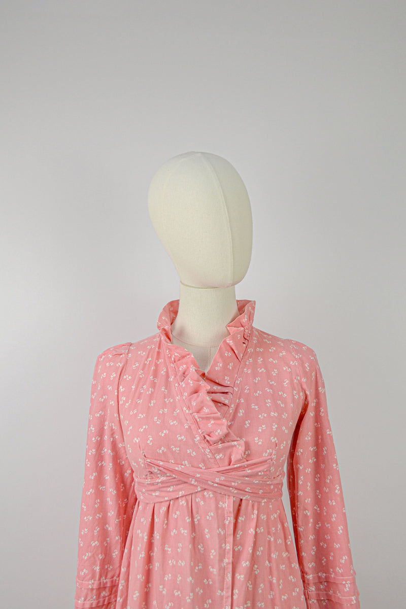 THE POESIE - 1970s Vintage Laura Ashley Coral Robe - Size XS/S