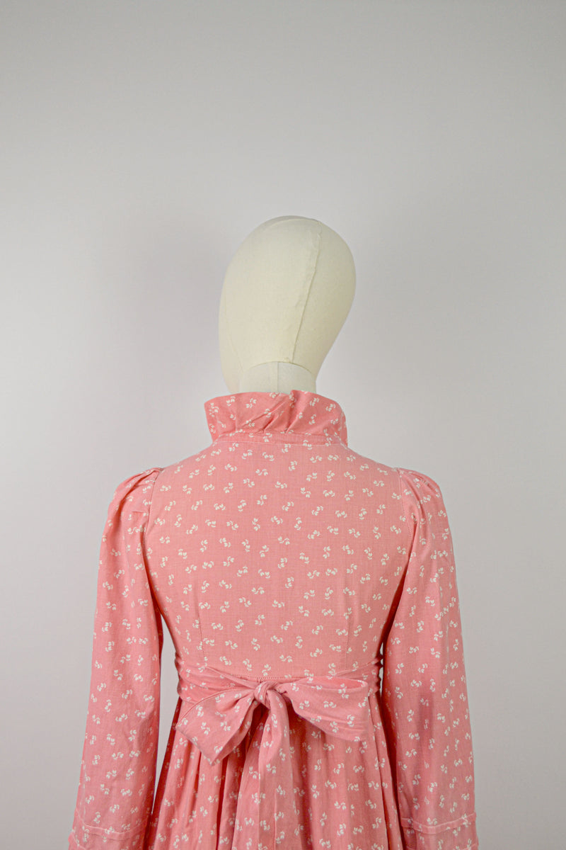 THE POESIE - 1970s Vintage Laura Ashley Coral Robe - Size XS/S