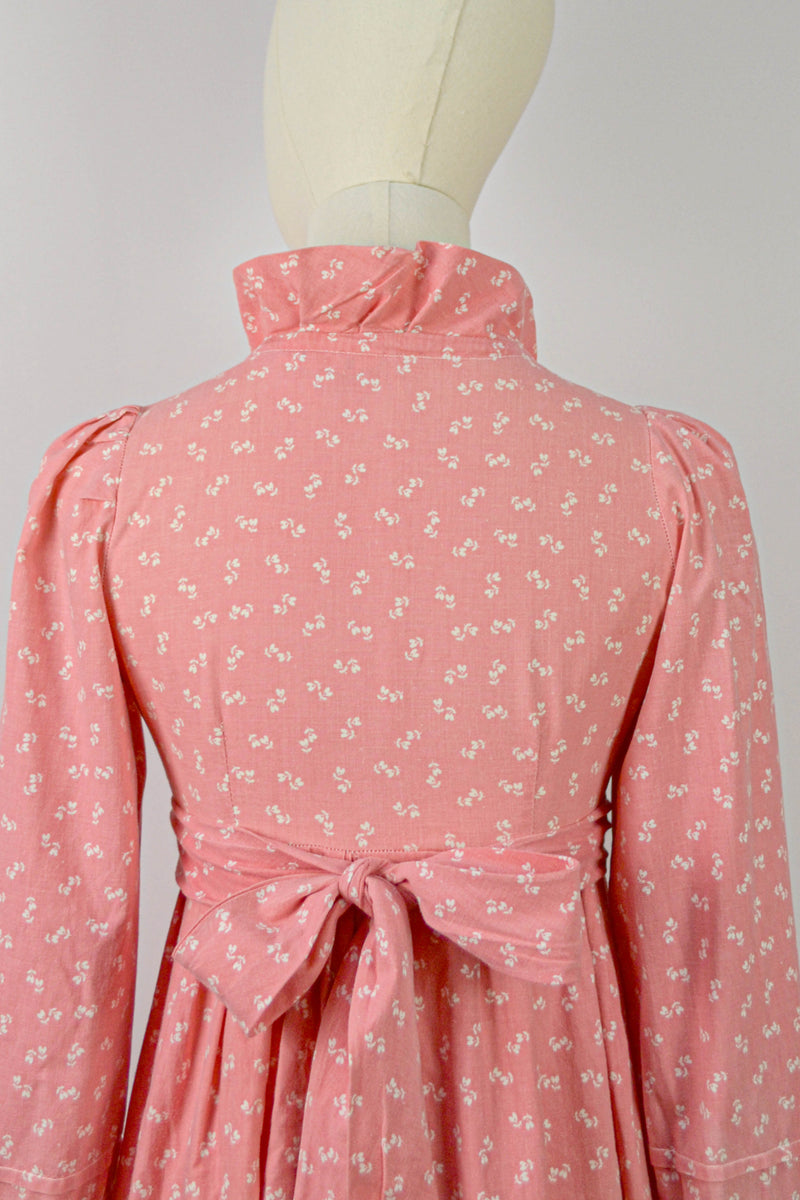 THE POESIE - 1970s Vintage Laura Ashley Coral Robe - Size XS/S