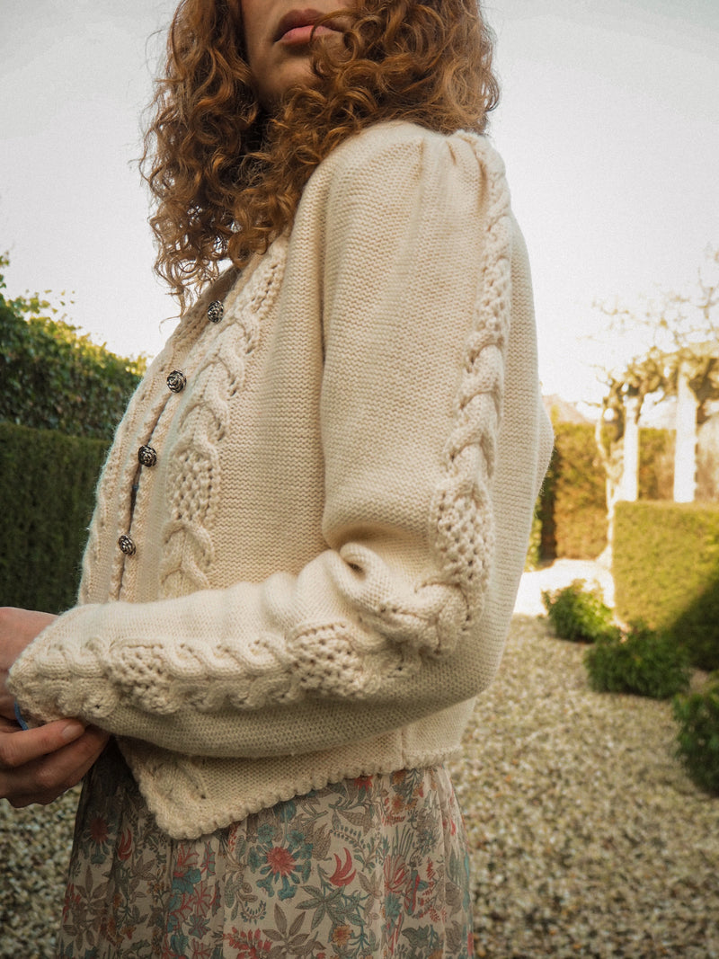 VANILLA - 1980s Vintage Ivory Austrian Cardigan - Size S/M