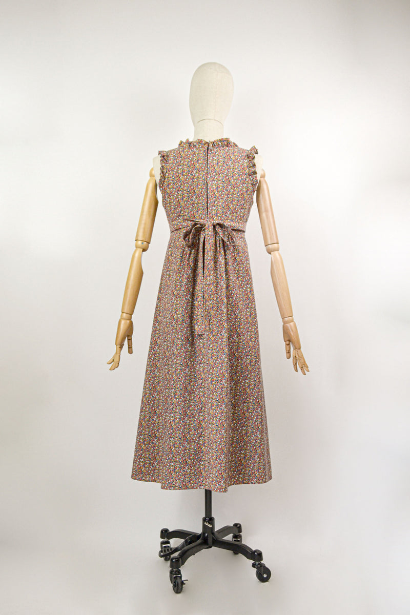 FLANNERY - 1970s Vintage Vera Mont Pinafore Prairie Dress - Size XS/S
