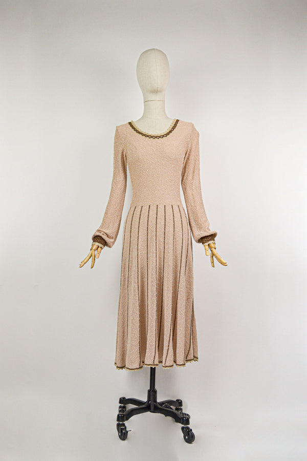 BRANDY - 1970s Vintage knitted beige and Brown Knitted Dress - Size S/M