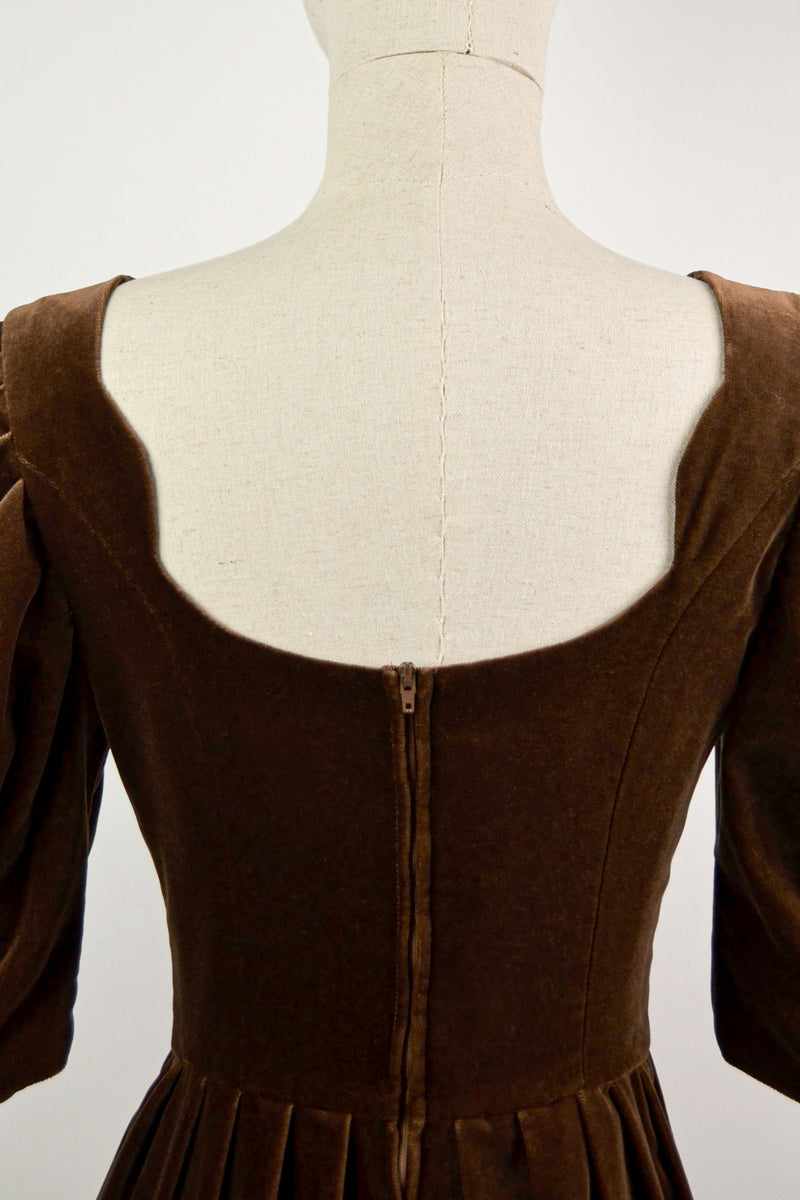 HOT CHOCOLATE - 1980s Vintage Laura Ashley Brown Velvet Dress - Size XS/S