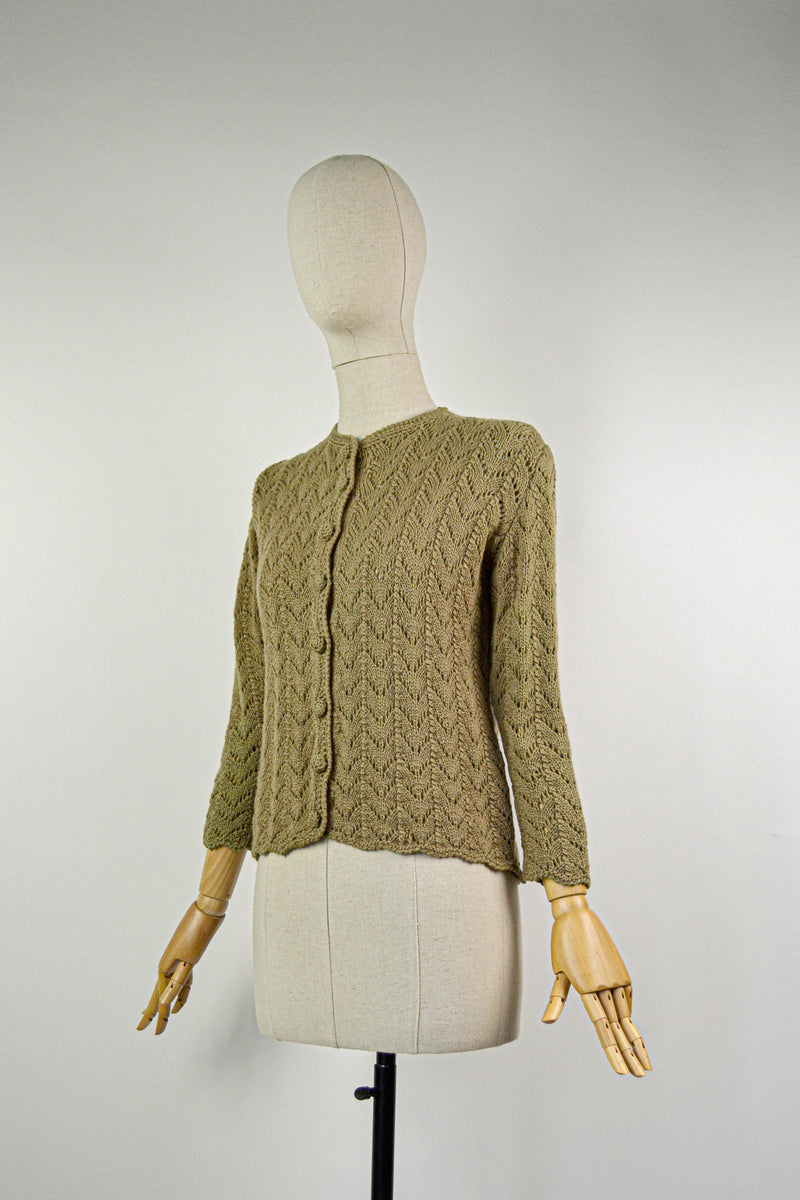 A MORNING DEW - 1970s Vintage Crochet Poitelle Olive Green Cardigan - Size S