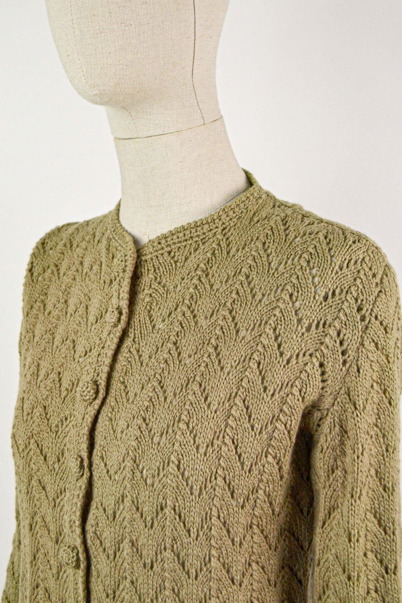 A MORNING DEW - 1970s Vintage Crochet Poitelle Olive Green Cardigan - Size S
